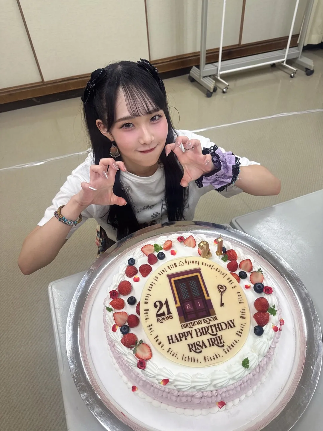 21歳! 入江里咲